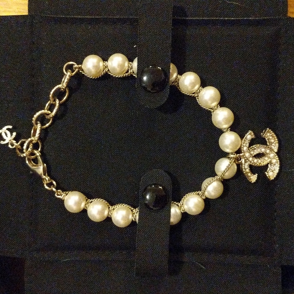 Chanel bracelet - Picture 9 of 13